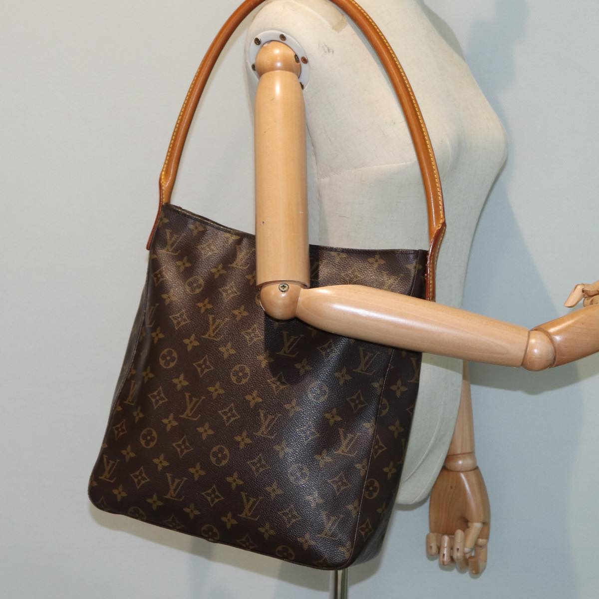 LOUIS VUITTON Looping GM Shoulder Bag
