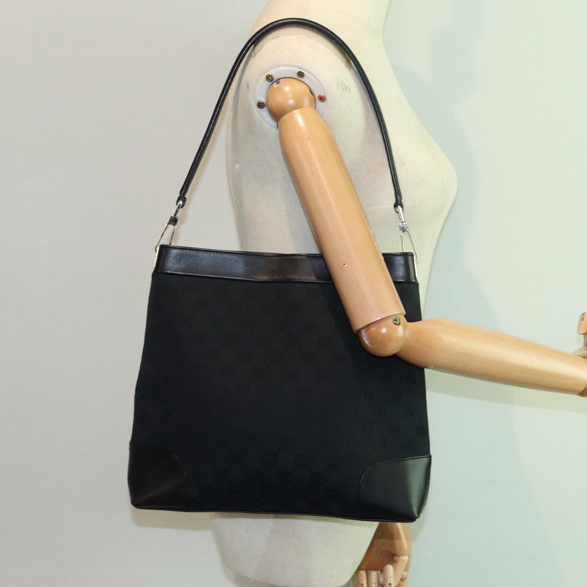 GUCCI GG canvas Shoulder Bag