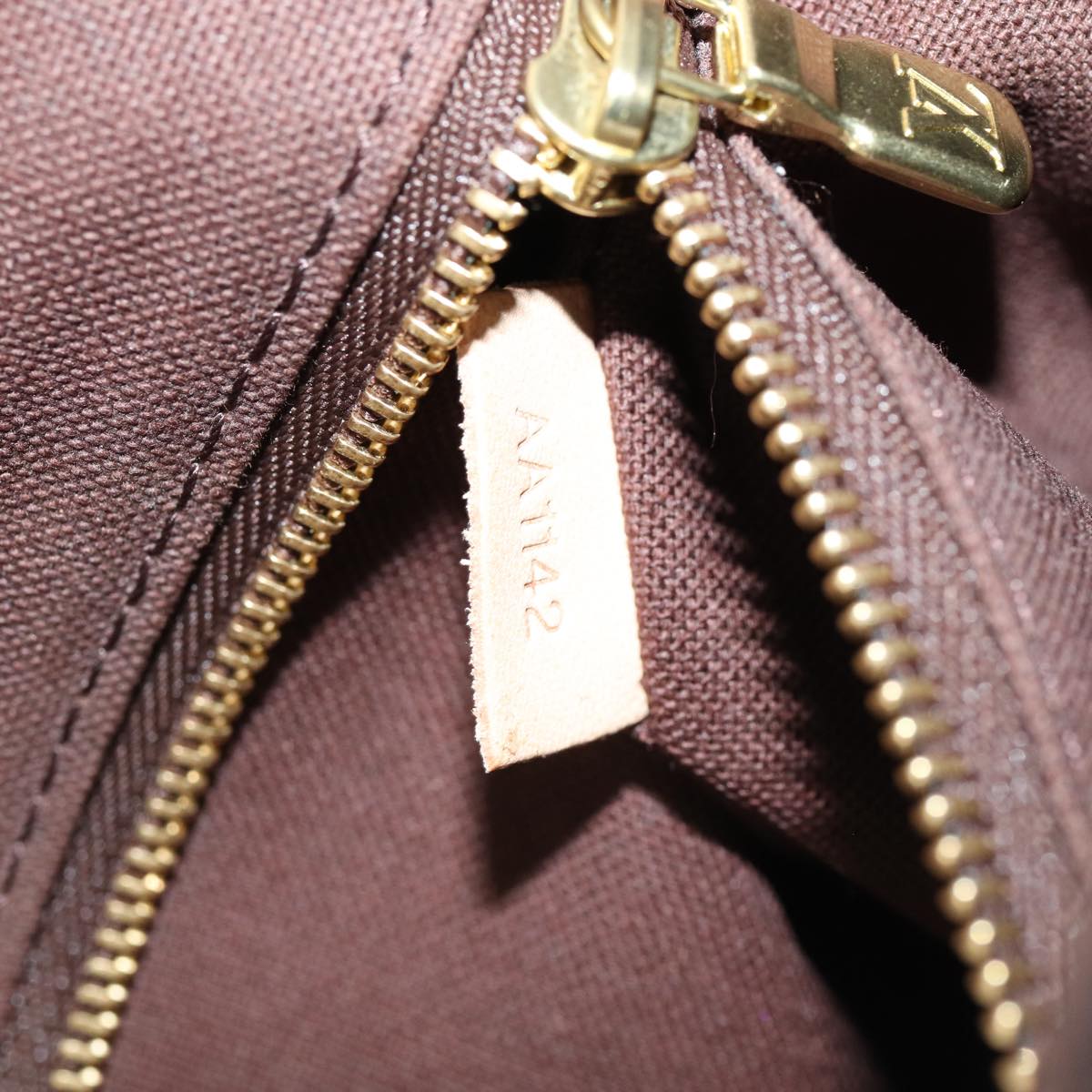 LOUIS VUITTON Chantilly Shoulder Bag