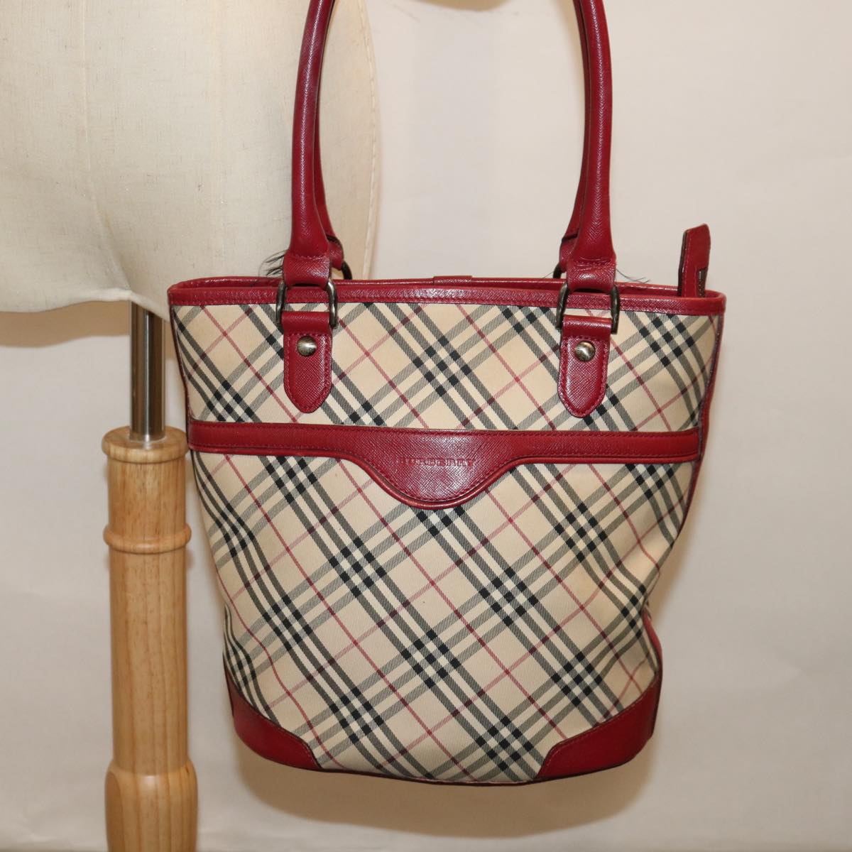 Burberry Nova Check Shoulder Bag
