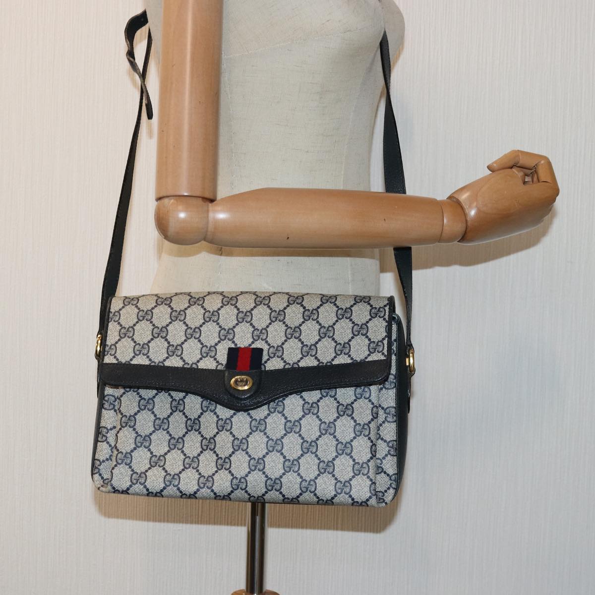 GUCCI Soho Shoulder Bag