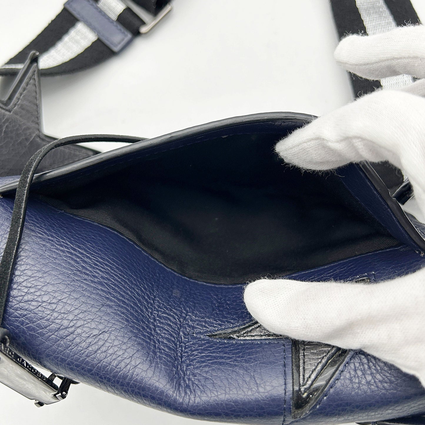 Marc Jacobs Star Embellished Leather Crossbody Bag - Blue Crossbody Bags, Handbags LA17026
