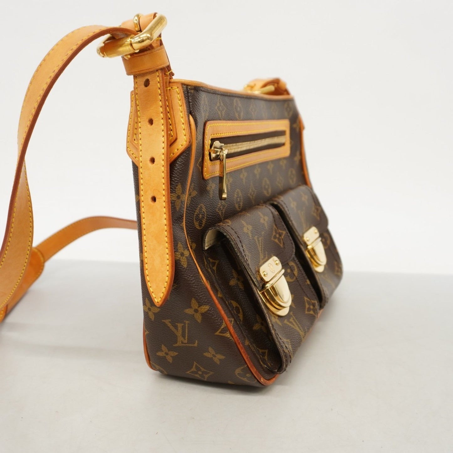 Louis Vuitton  Shoulder Bag