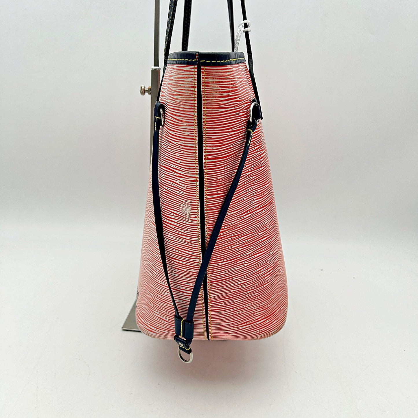 Louis Vuitton Epi Neverfull MM - Red Totes, Handbags LA23881