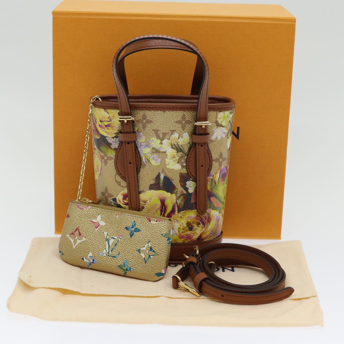 LOUIS VUITTON Bucket Shoulder Bag