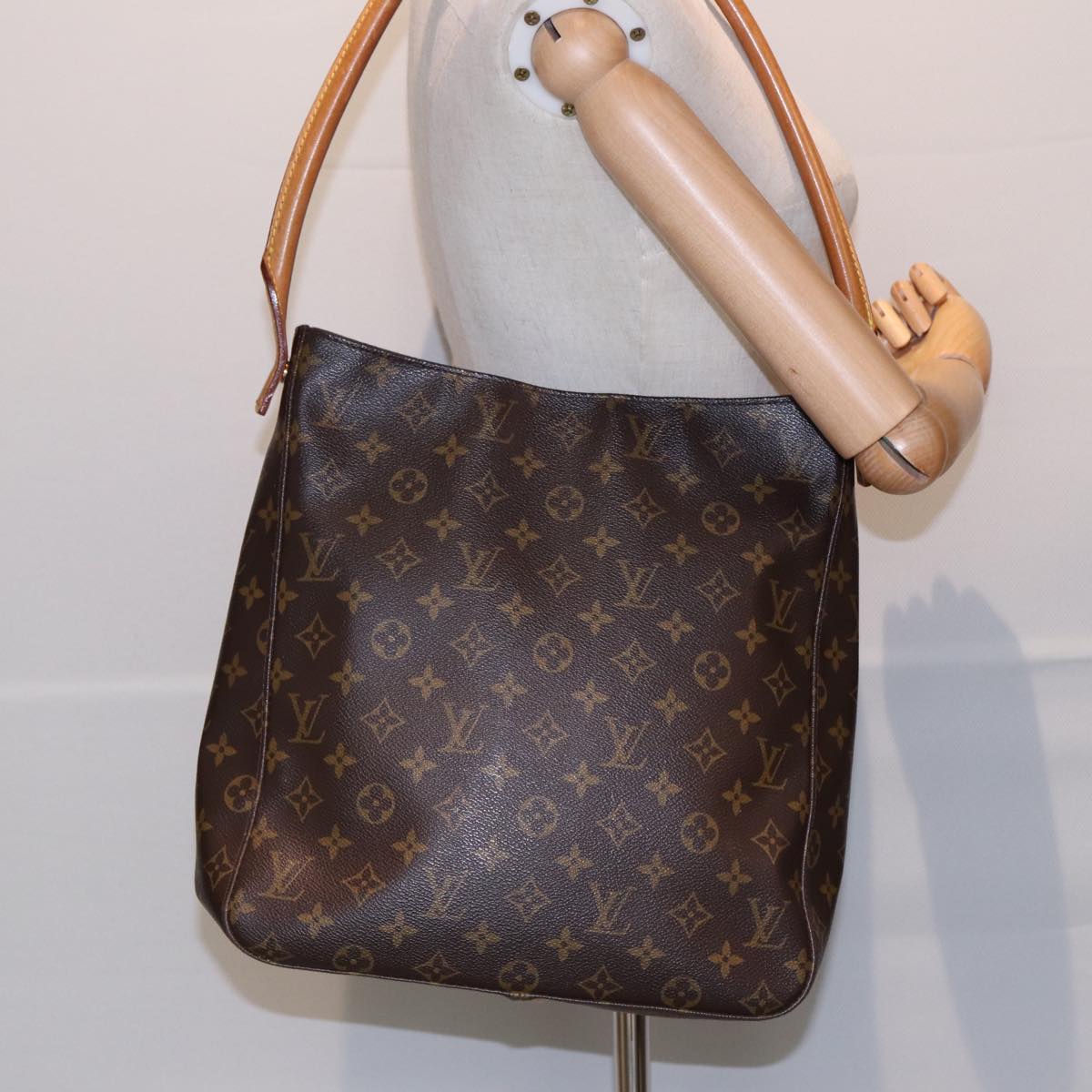 LOUIS VUITTON Looping GM Shoulder Bag