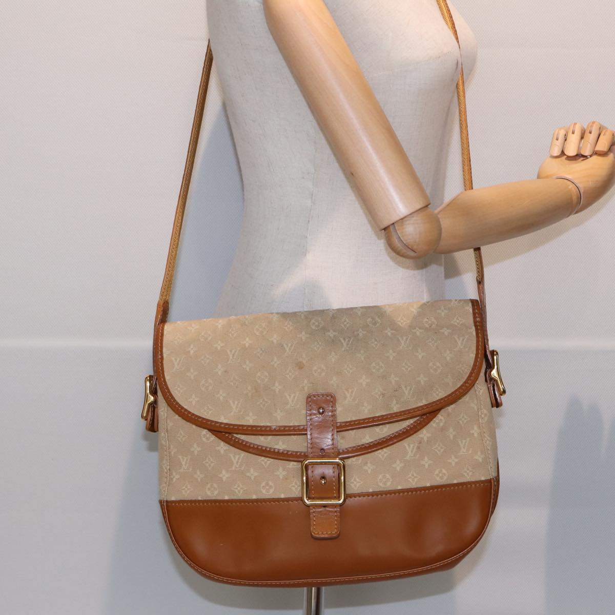 LOUIS VUITTON Belaia Shoulder Bag