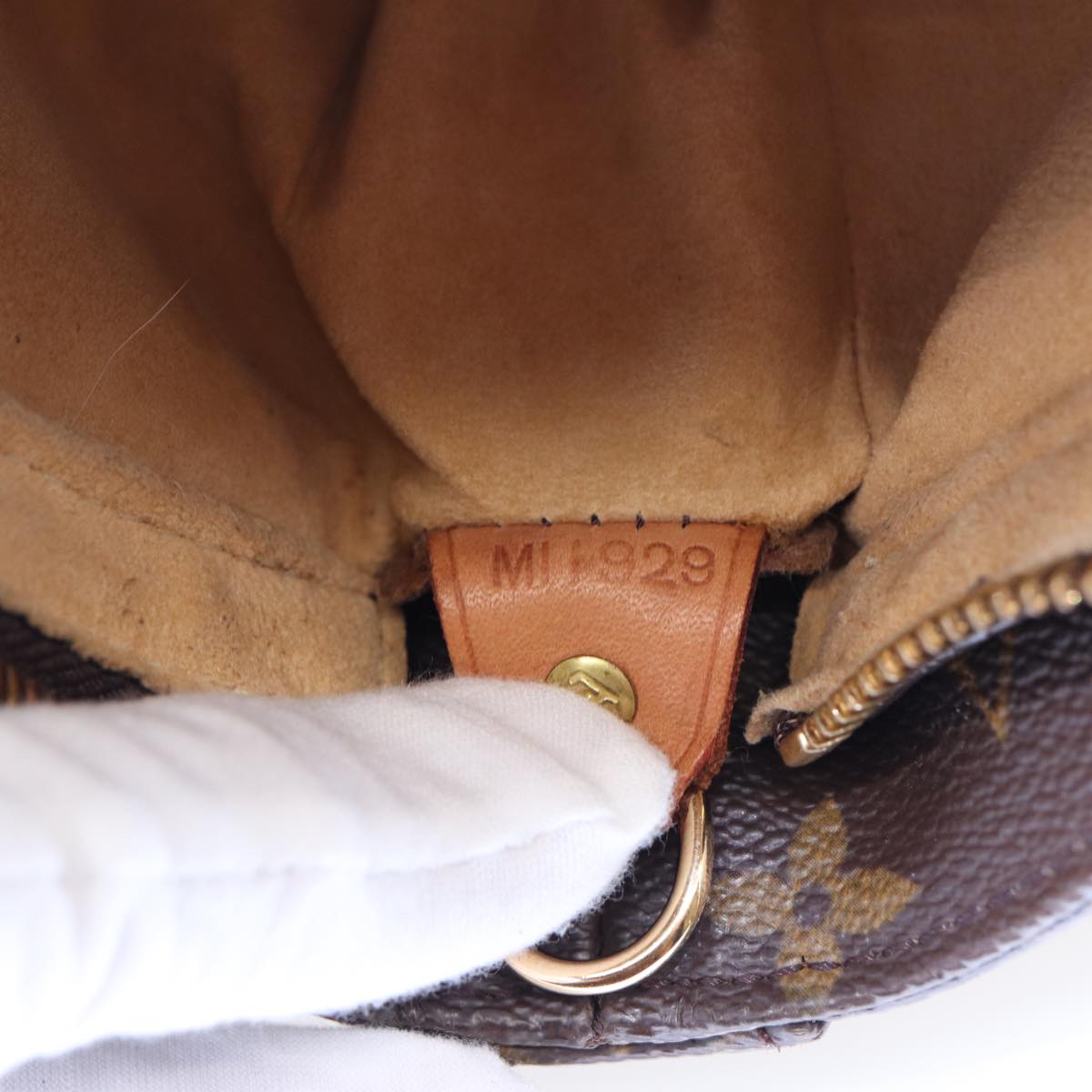 LOUIS VUITTON Looping GM Shoulder Bag