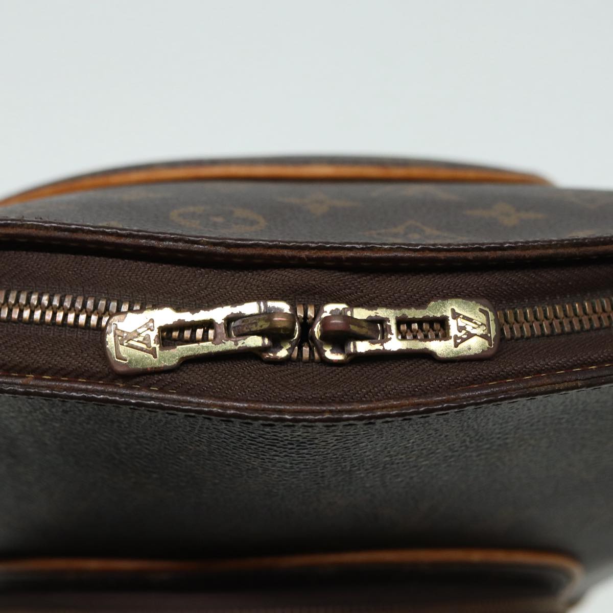 LOUIS VUITTON Ellipse Shoulder Bag