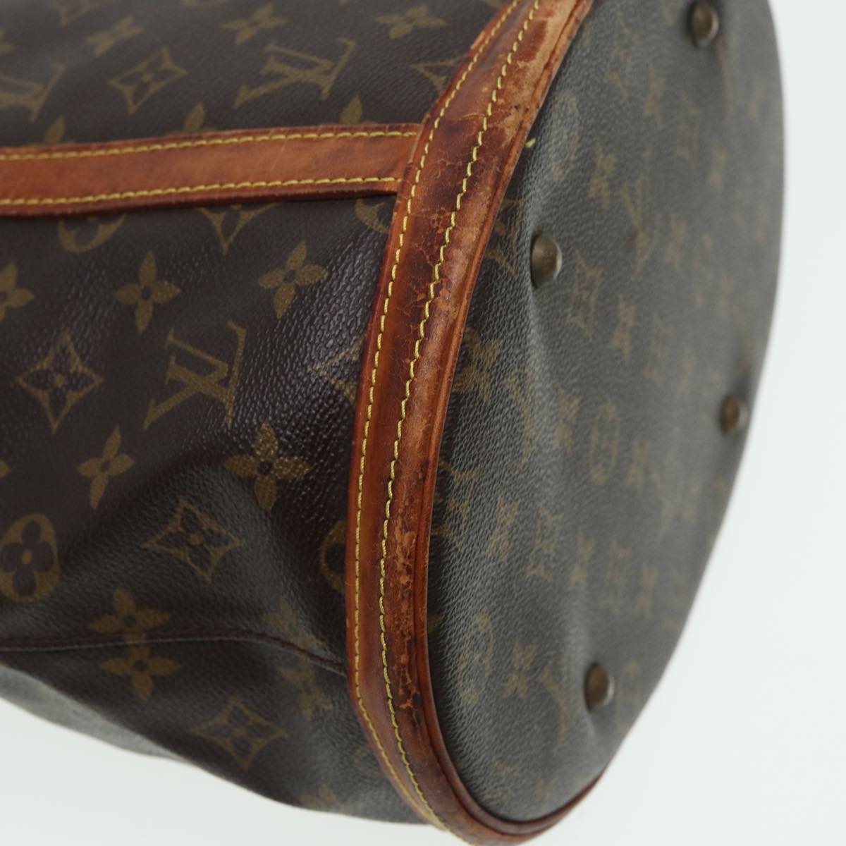 LOUIS VUITTON Bucket Shoulder Bag