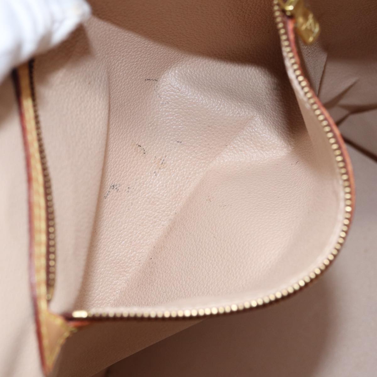 LOUIS VUITTON Bucket Shoulder Bag