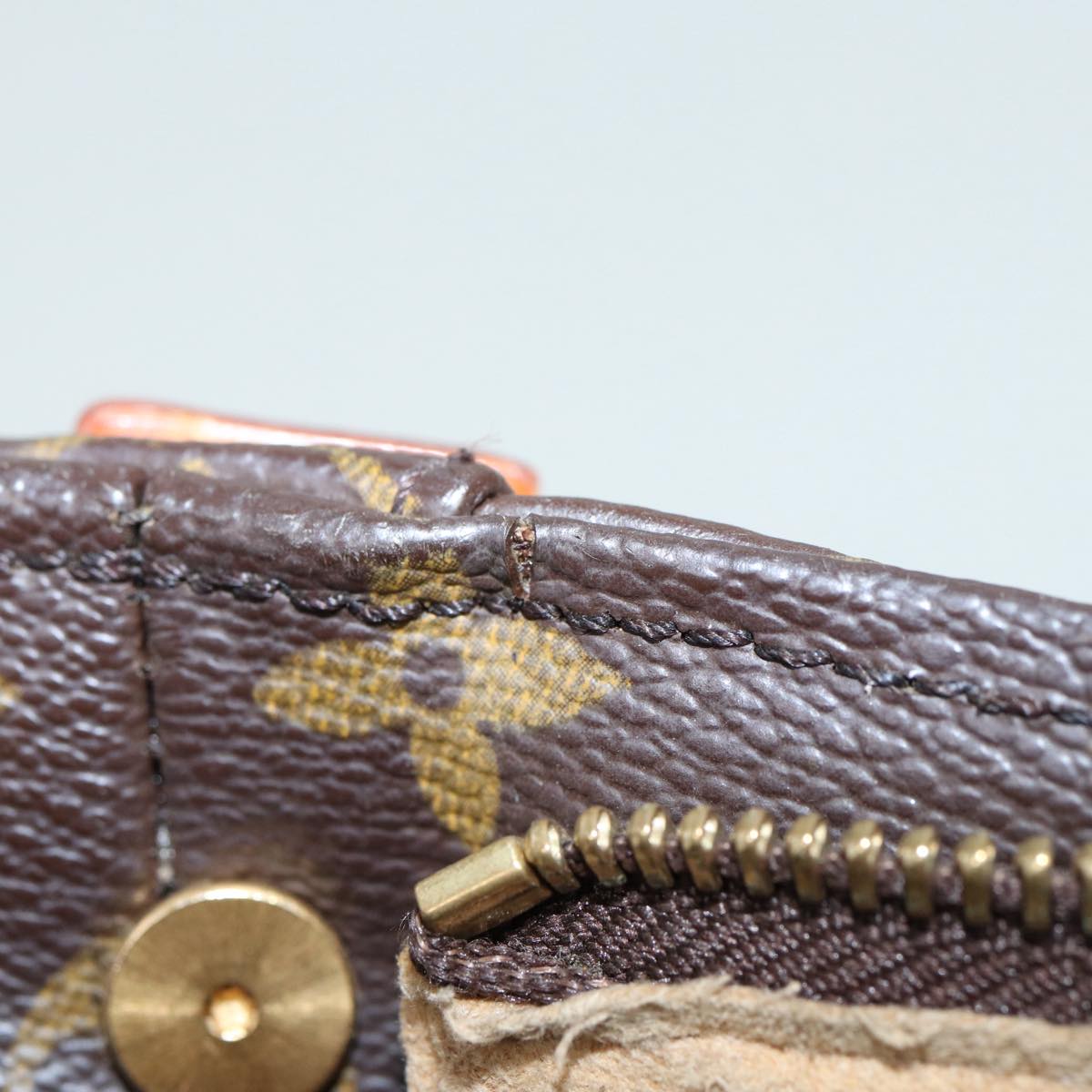 LOUIS VUITTON Looping GM Shoulder Bag