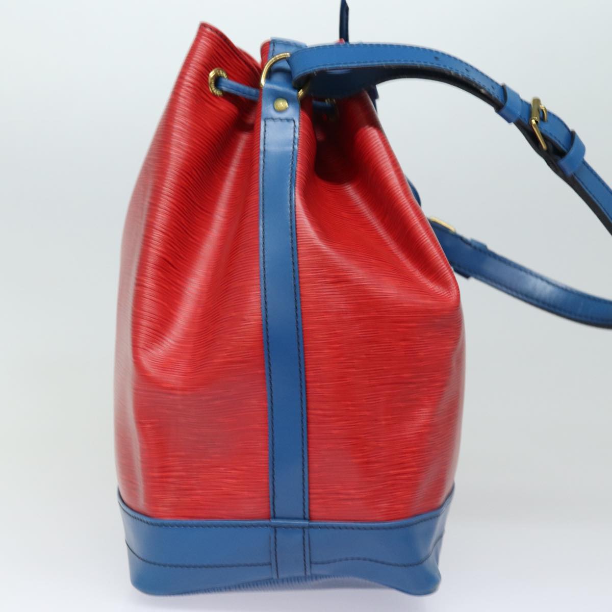 LOUIS VUITTON Noe Shoulder Bag