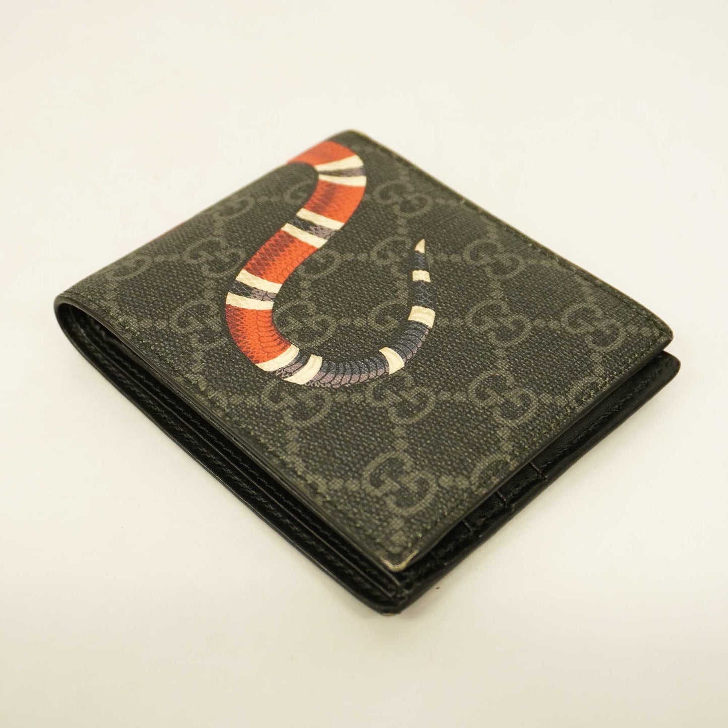 GUCCIAuth  GG Supreme Silver Metal Fittings 451266 Women's Leather Black