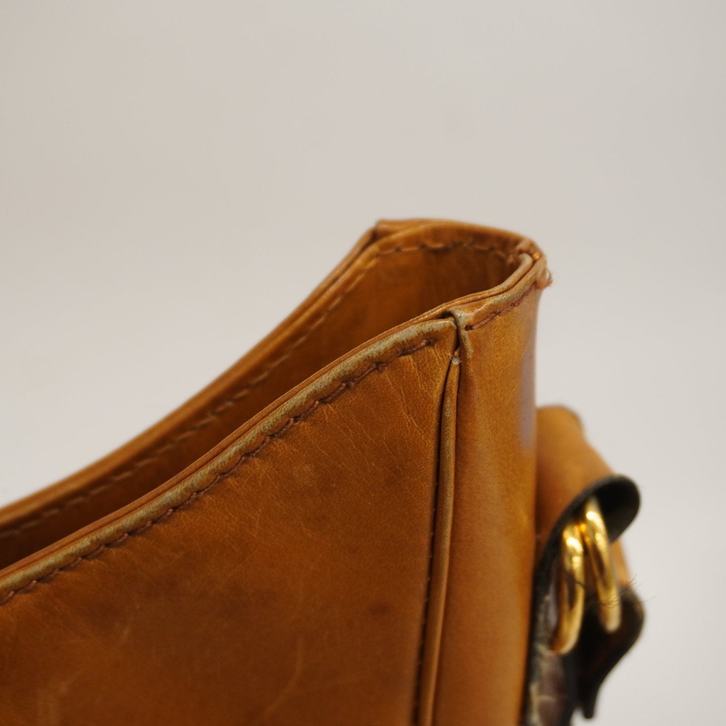 Gucci Shoulder Bag Old Gucci Women's Leather Shoulder Bag Brown