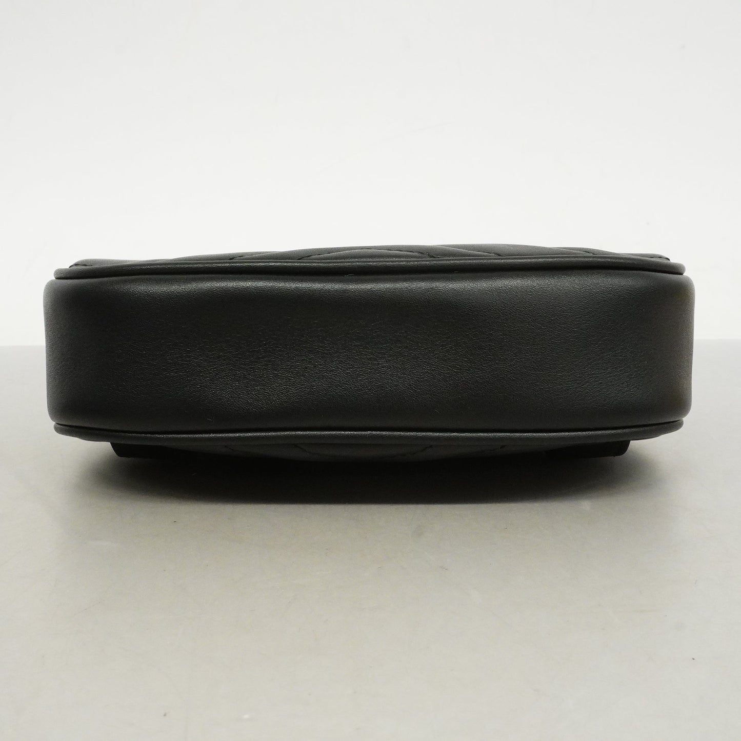 Gucci Waist Bag GG Marmont 476434 Leather Black Gold metal