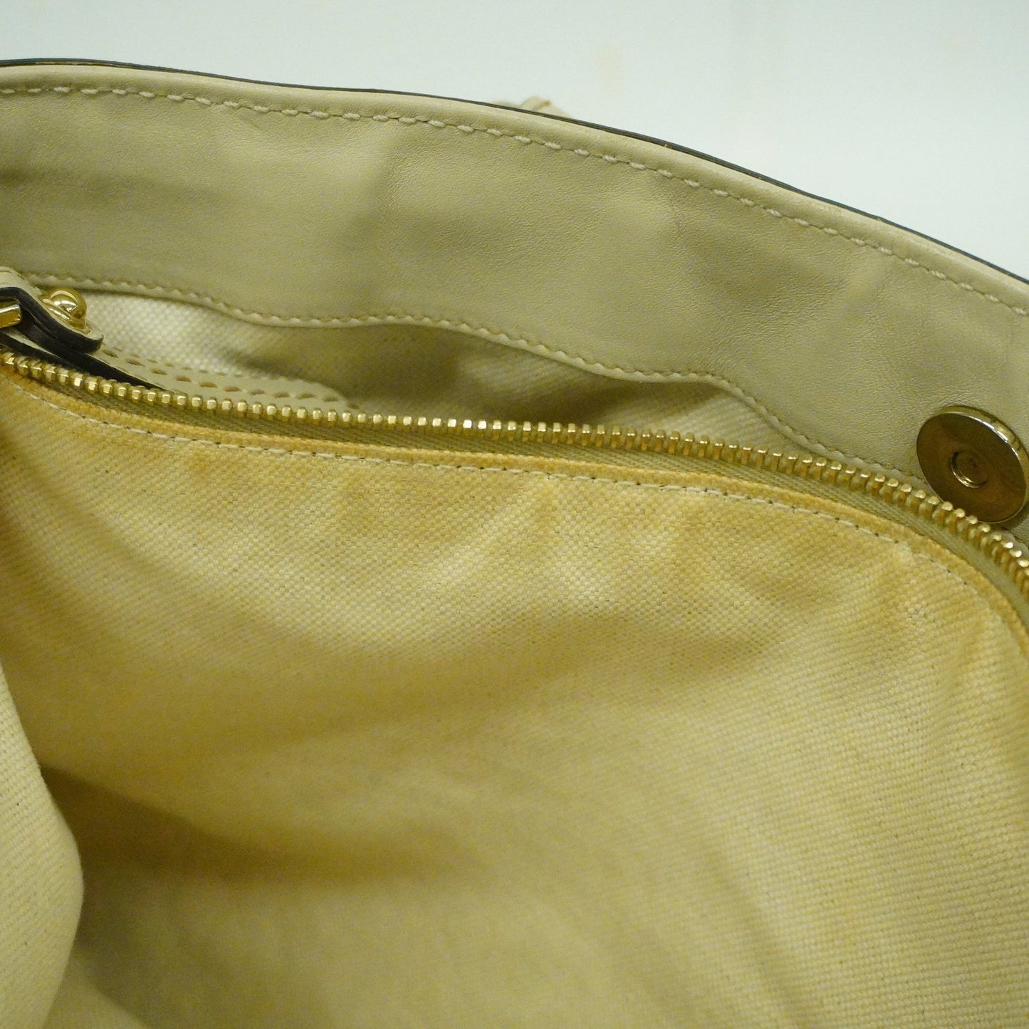 GUCCI  Sukey  Sima 211944 Women's Leather Tote Bag Ivory