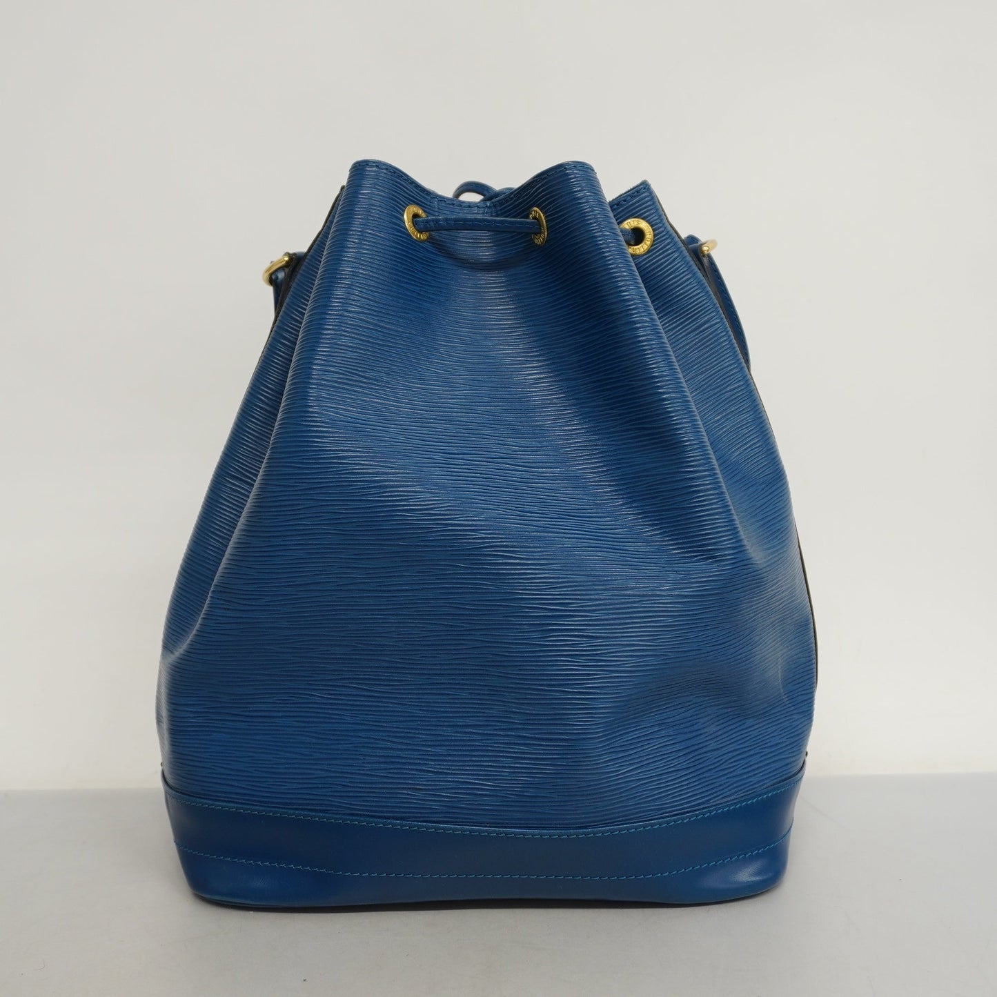 Louis Vuitton  Epi Noe M44005 Women's Shoulder Bag Toledo Blue