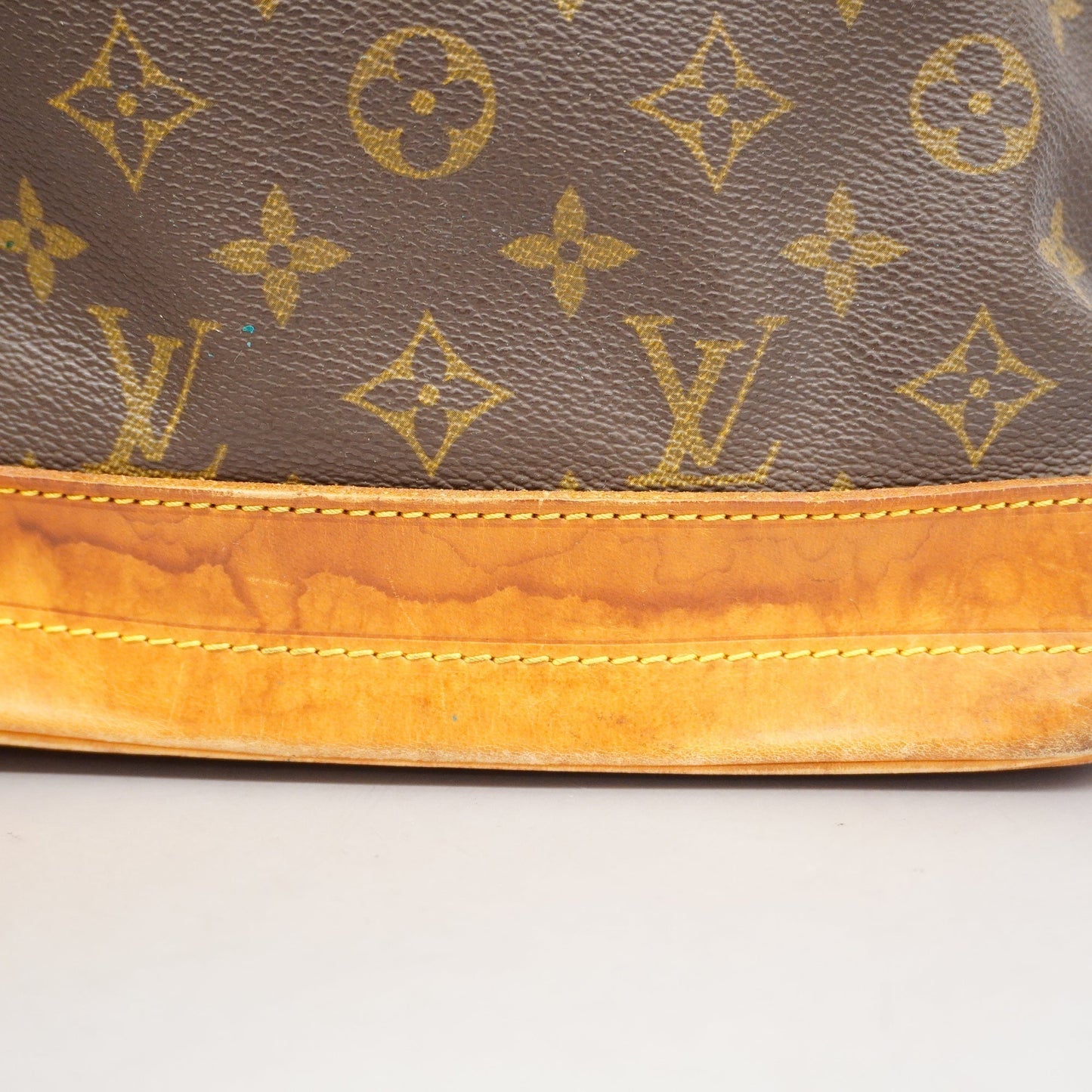 Louis Vuitton  Monogram Noe M42224 Women's Shoulder Bag