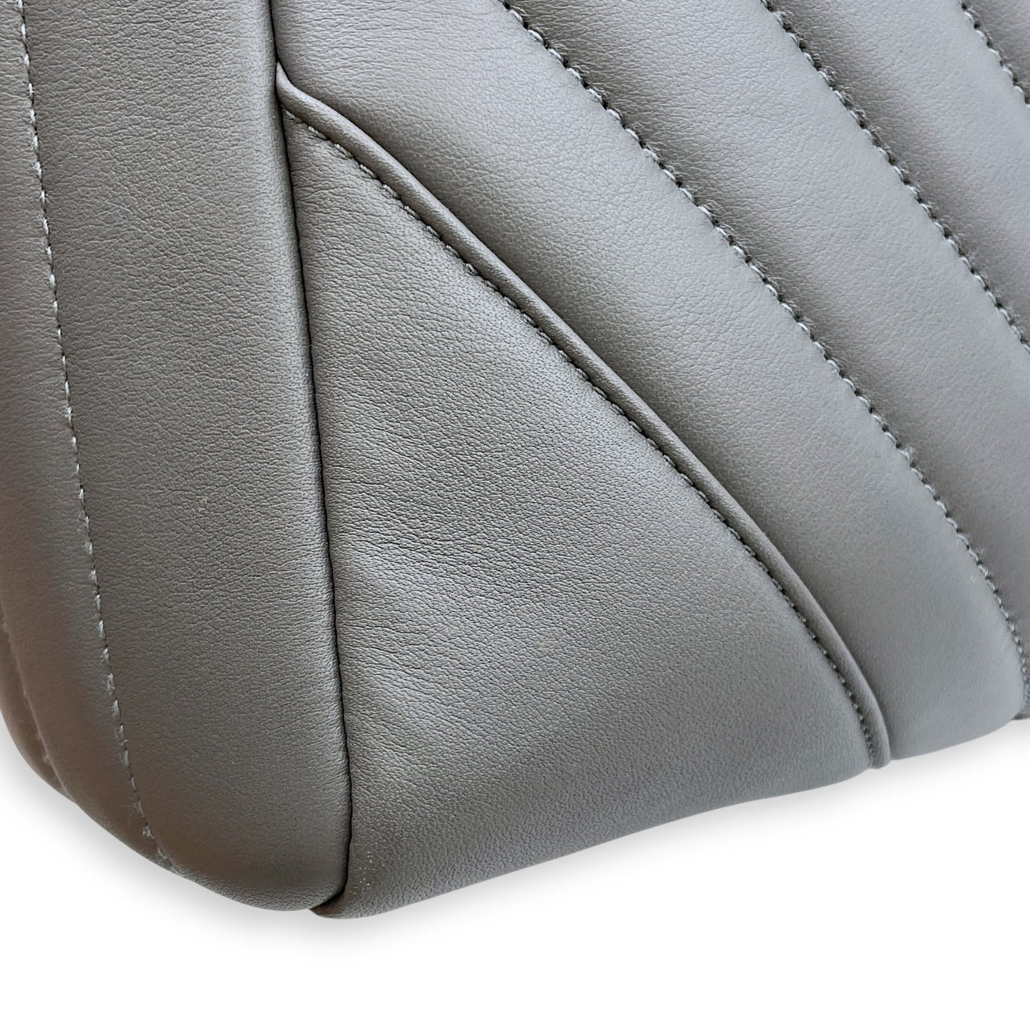 Chevron Print Seasonal Tote 25x21x9cm Grey Shoulder Bag in Lambskin, Gold hardware