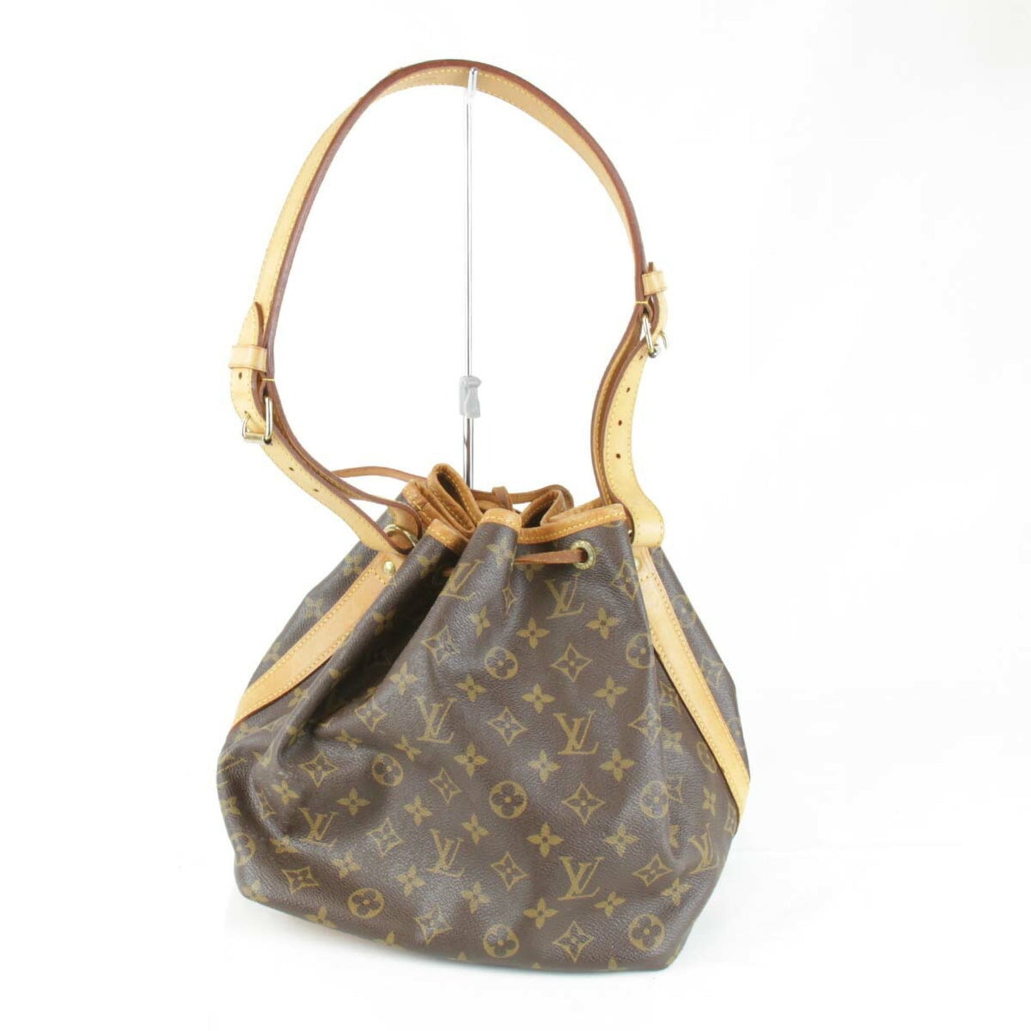 Louis Vuitton    Shoulder Bag