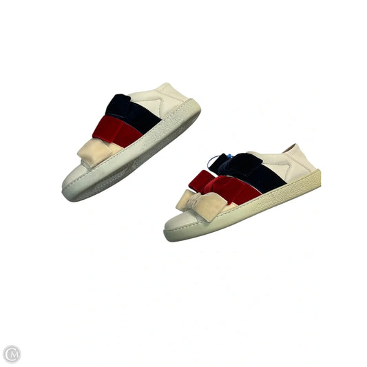 Shoes Luxury Designer By Gucci In Cream, Size: 7
