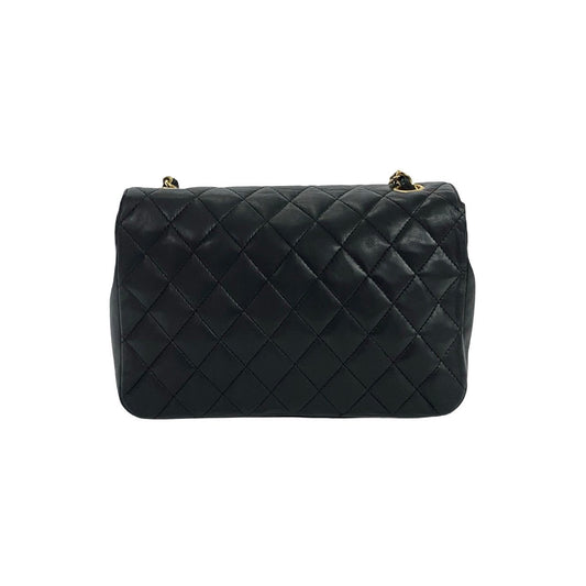 CHANEL Shoulder Bag lambskin black Matrasse