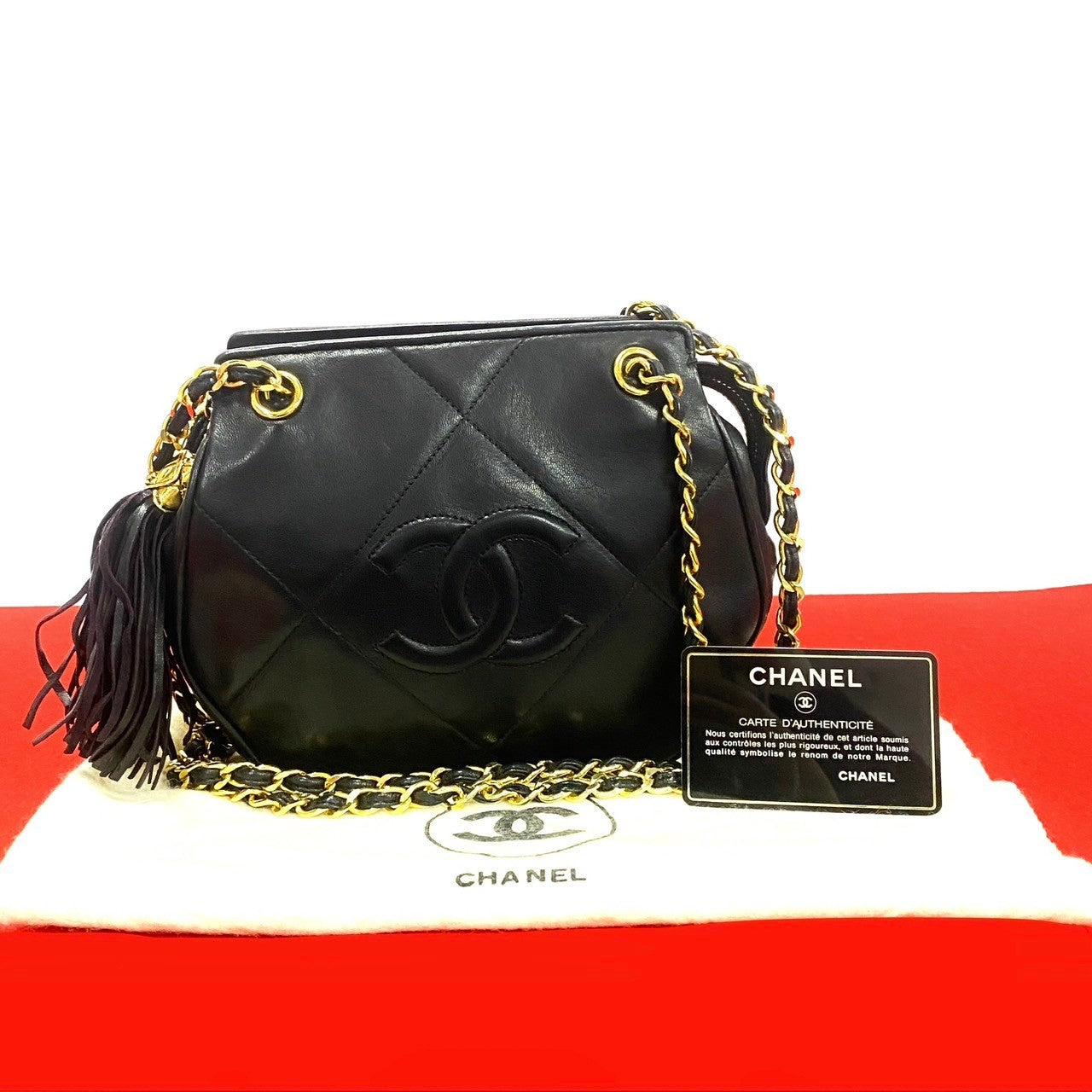 CHANEL Shoulder Bag lambskin black Matrasse