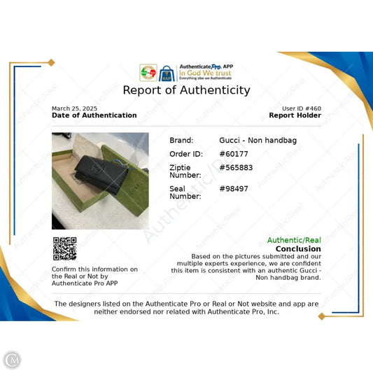 Wallet Luxury Designer By Gucci, Size: Small
