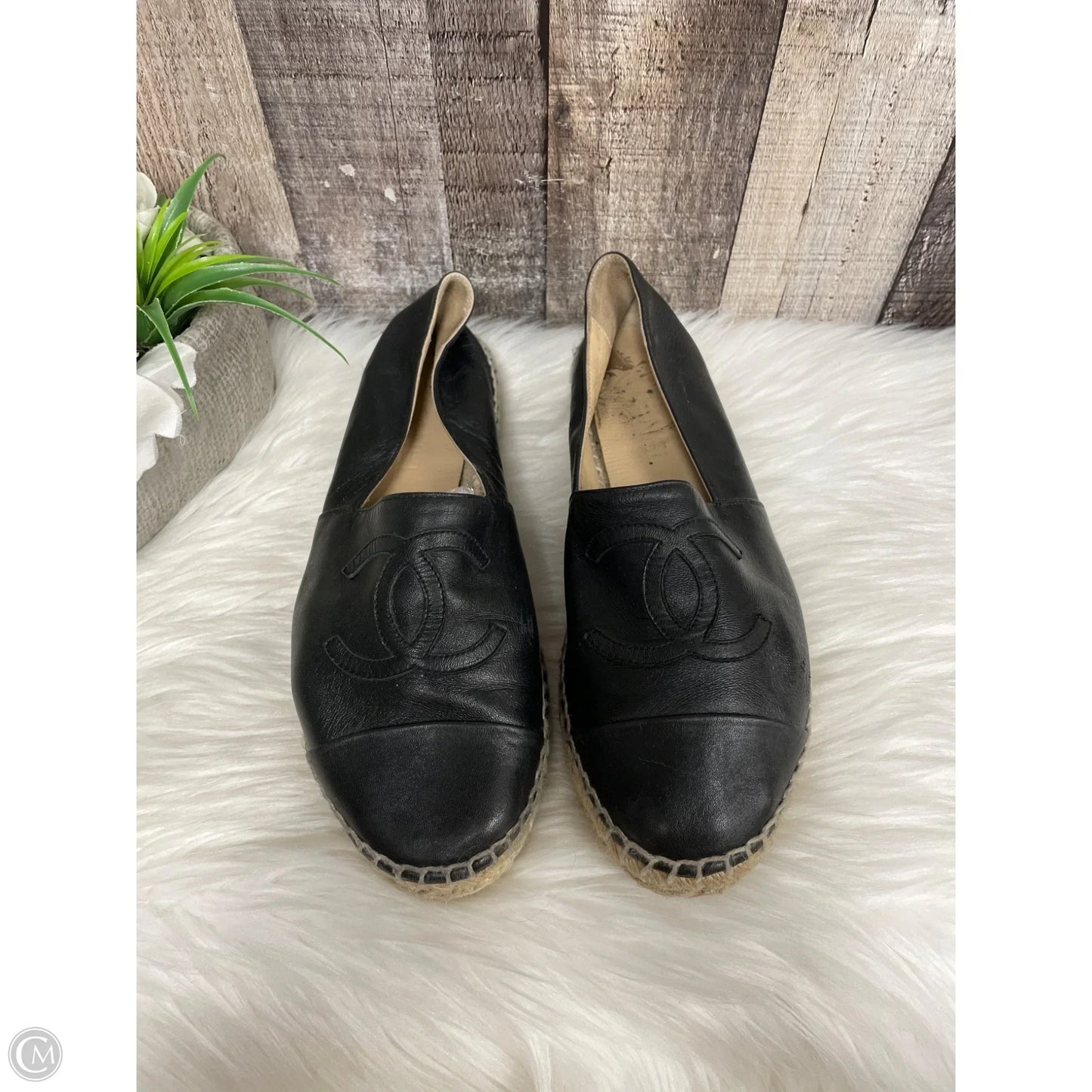 Shoes Luxury Designer By Chanel In Black, Size: 8