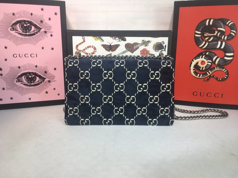 Gucci Bags - The Tote   301