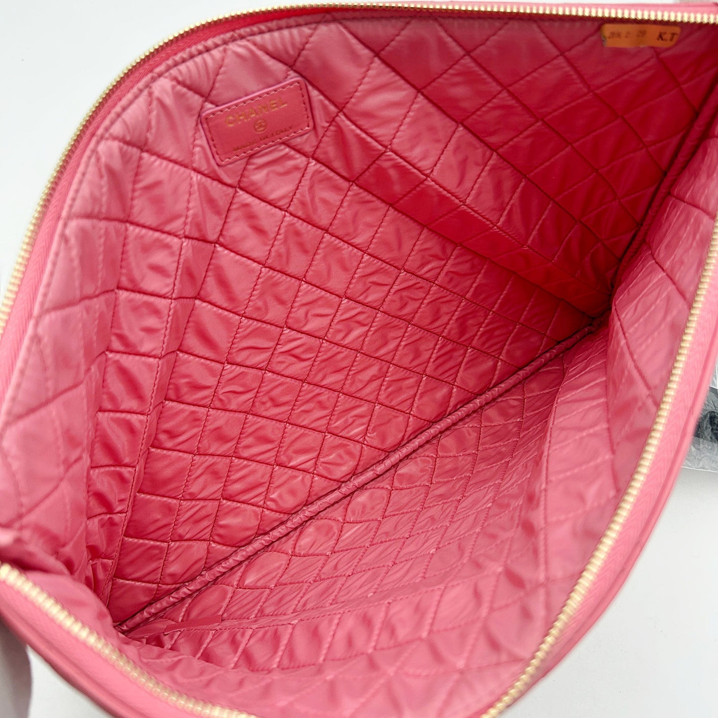 Chanel Medium Beauty CC O-Case Casino Bag - Pink Clutches, Handbags B0503TQLVE