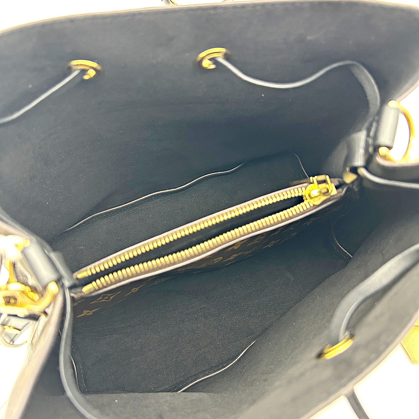Louis Vuitton LV Monogram Néonoé - Brown Bucket Bags, Handbags LA28840