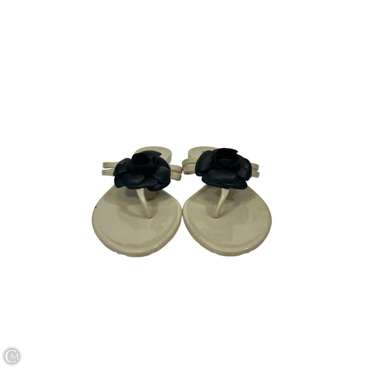 Sandals Designer By Chanel In Black & Tan, Size: 7.5
