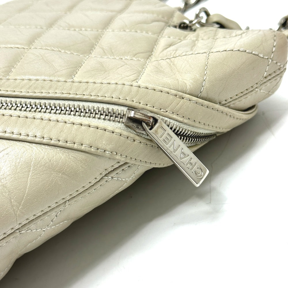 CHANEL Shoulder Bag A34317 leather white Cambon Line Cotton Club CC COCO Mark