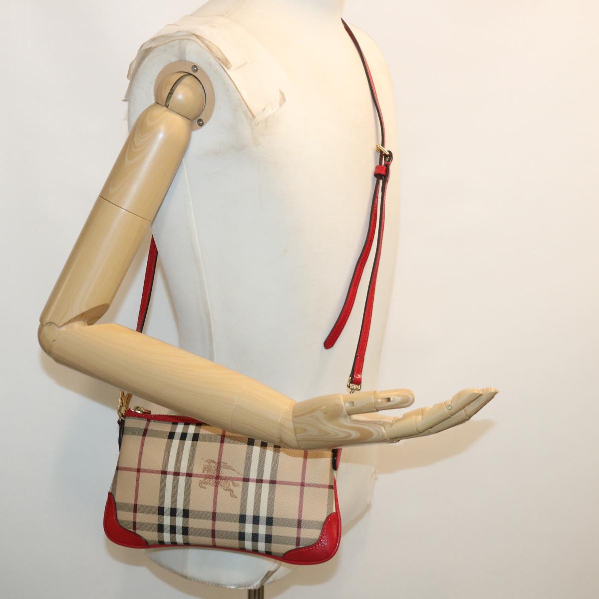 Burberry Nova Check Shoulder Bag PVC Leather bright rose 3910756 Auth 32762A