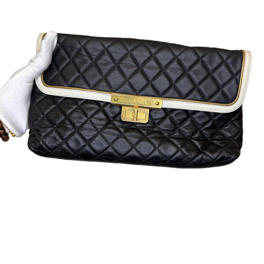 Chanel Glazed Calfskin 2.55 East West Mademoiselle Flap Black White B24-22
