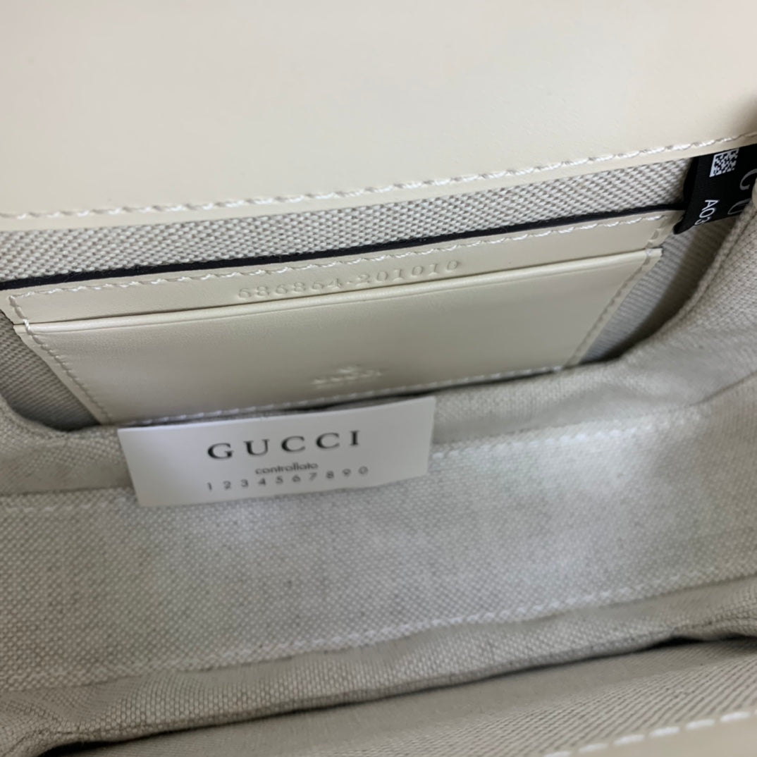 BOLSA GUCCI BAMBOO 1947 PEQUENA 17