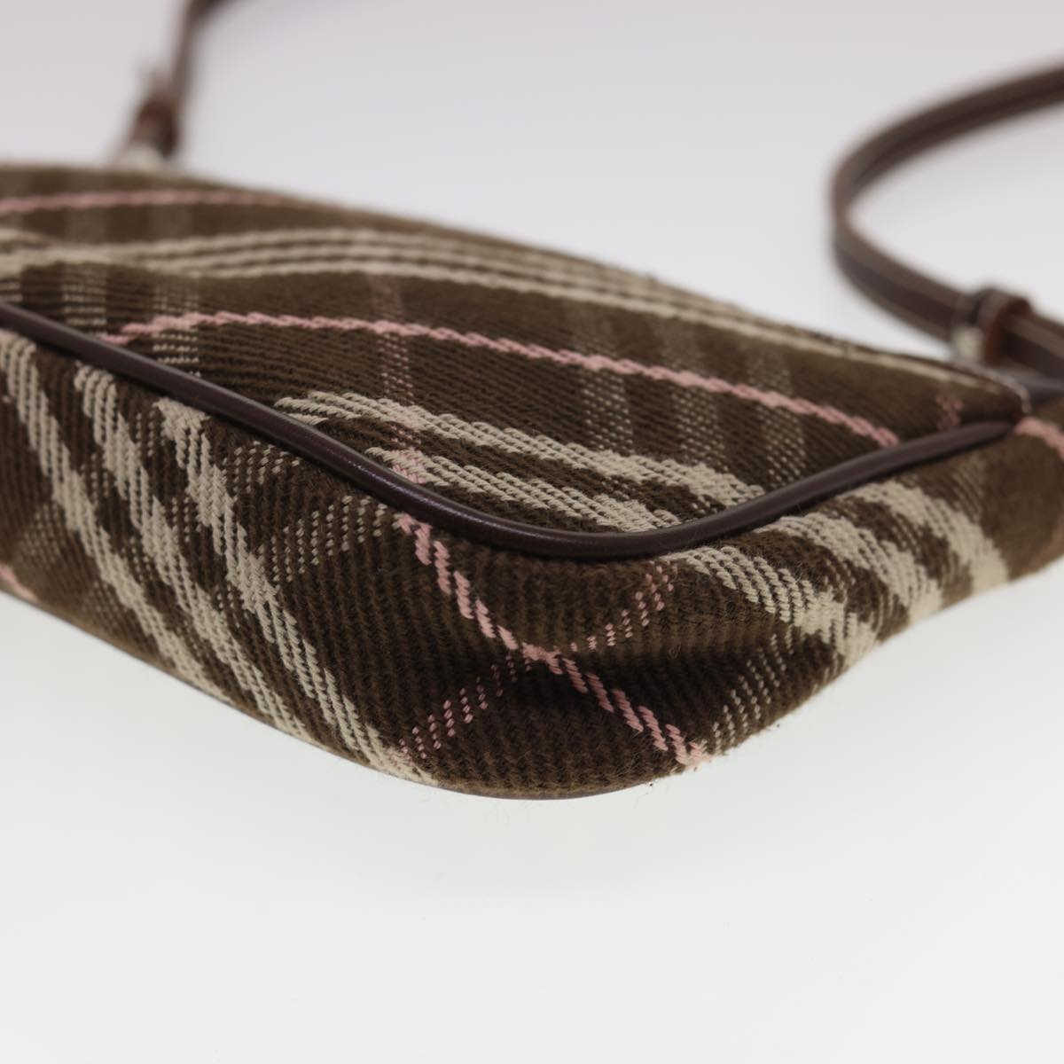 Burberry Nova Check Blue Label Shoulder Bag Canvas Brown Auth 40095
