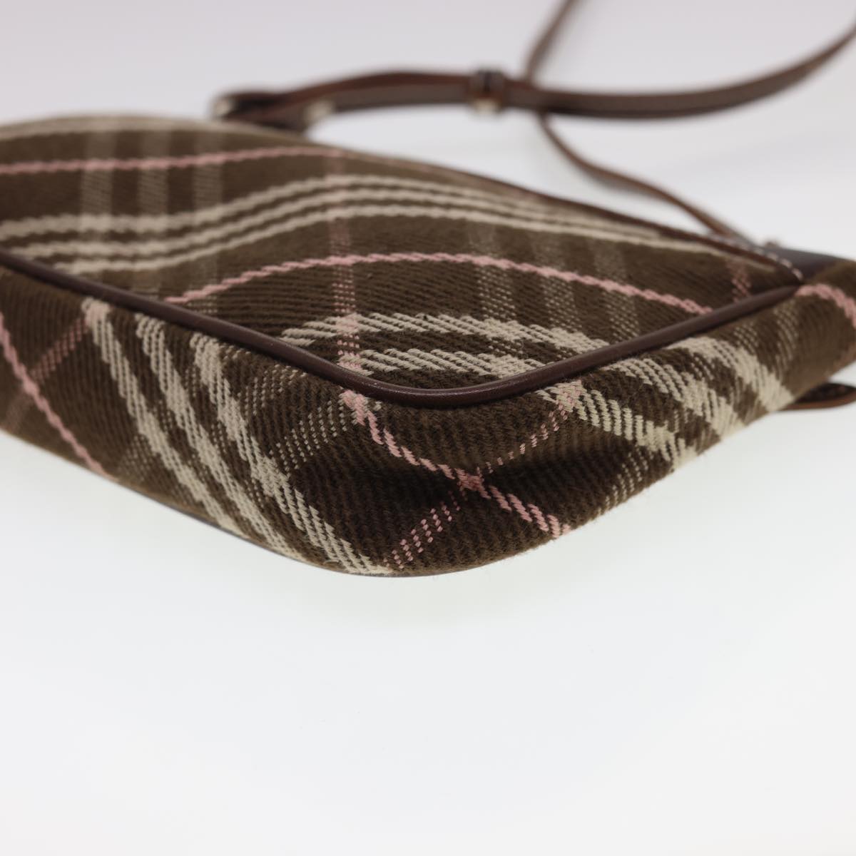 Burberry Nova Check Blue Label Shoulder Bag Canvas Brown Auth 40095