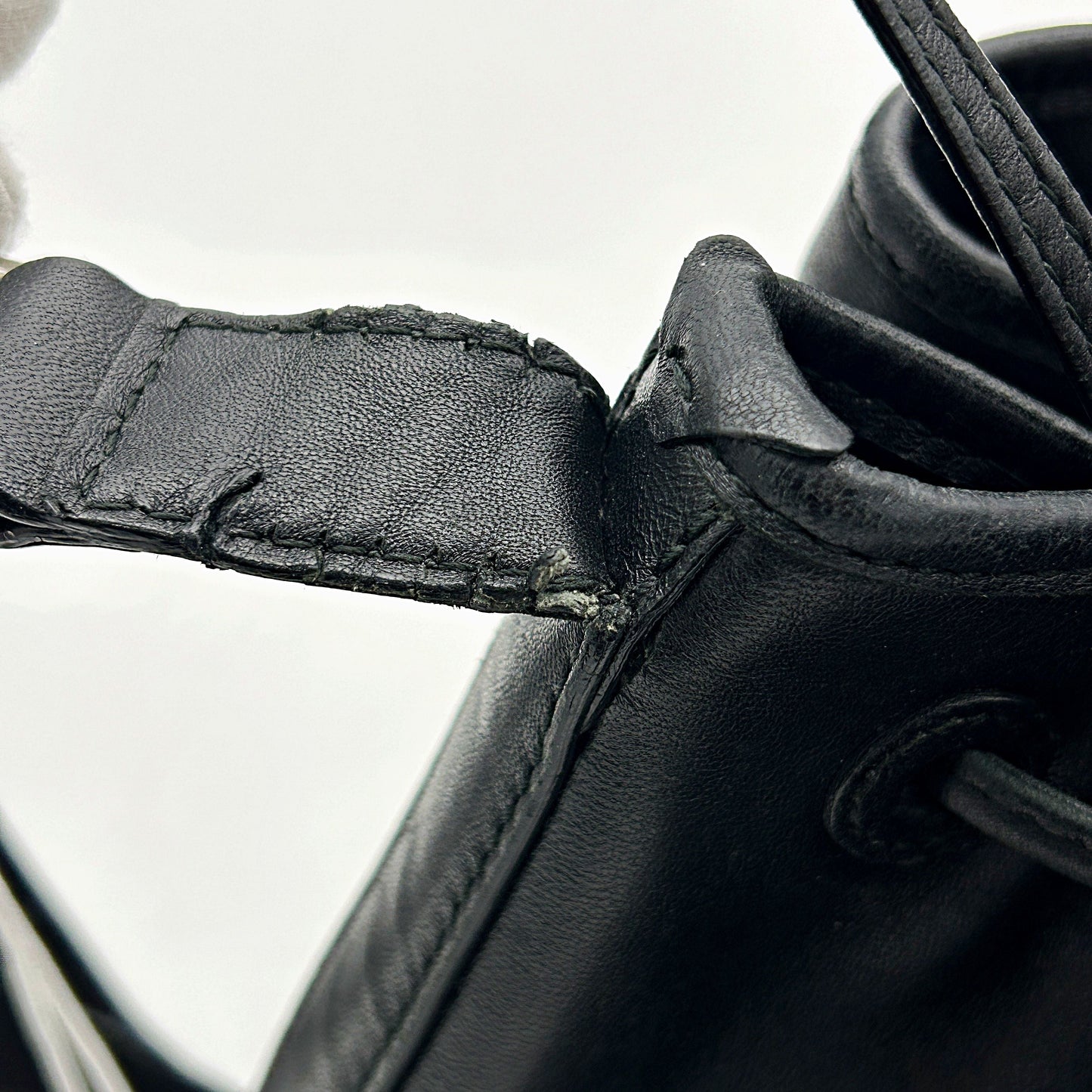 Balenciaga Leather Bucket Bag - Black Bucket Bags, Handbags LA30146