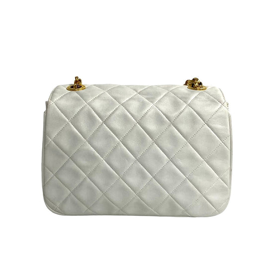 CHANEL Shoulder Bag lambskin white Matrasse