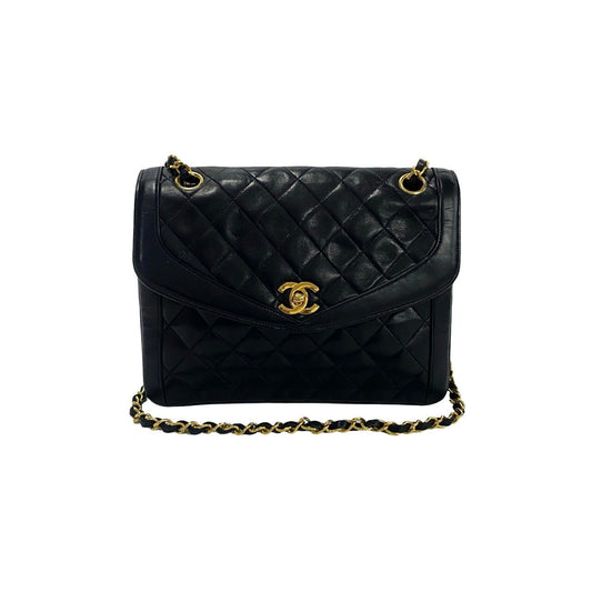 CHANEL Shoulder Bag lambskin black Matrasse