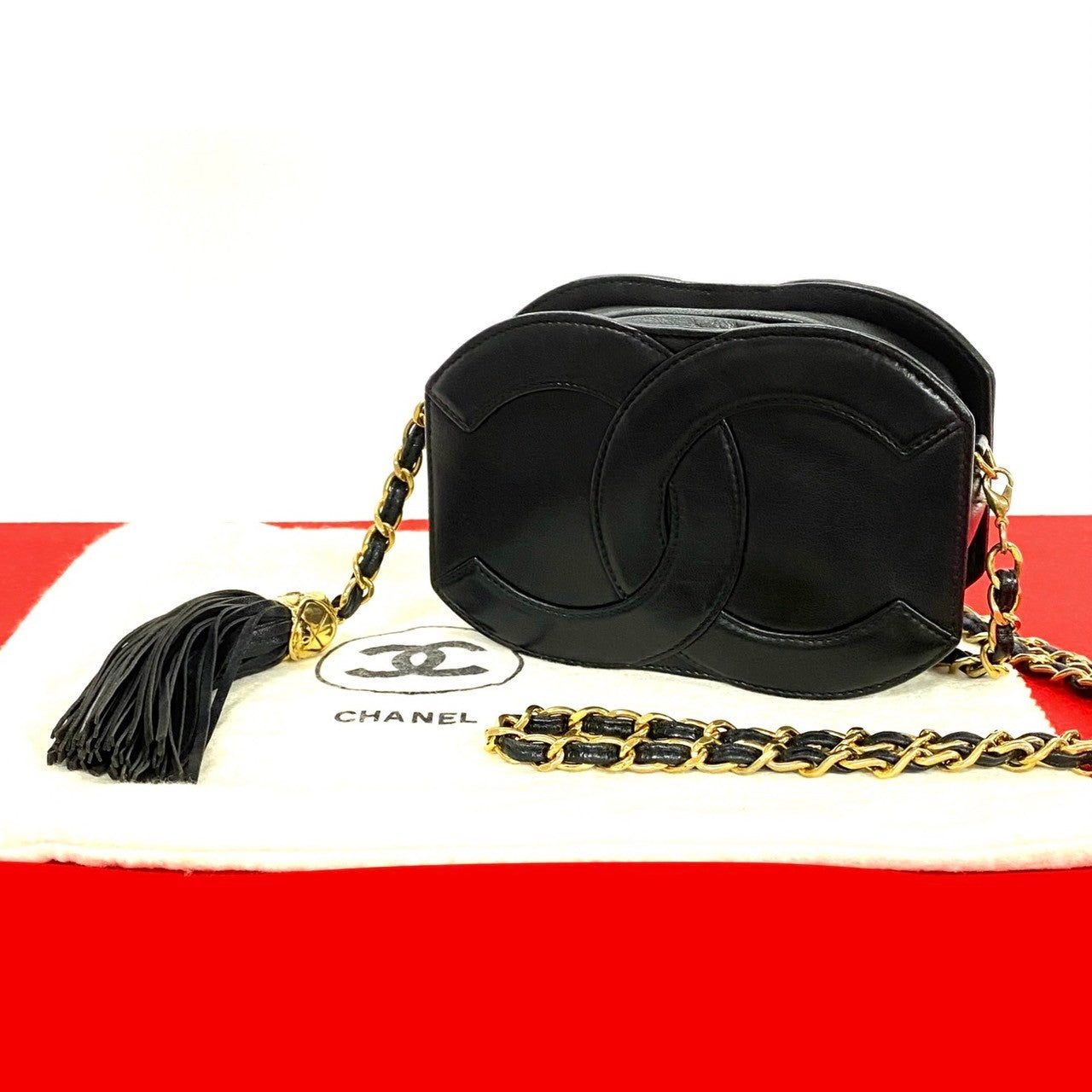 CHANEL Shoulder Bag lambskin black