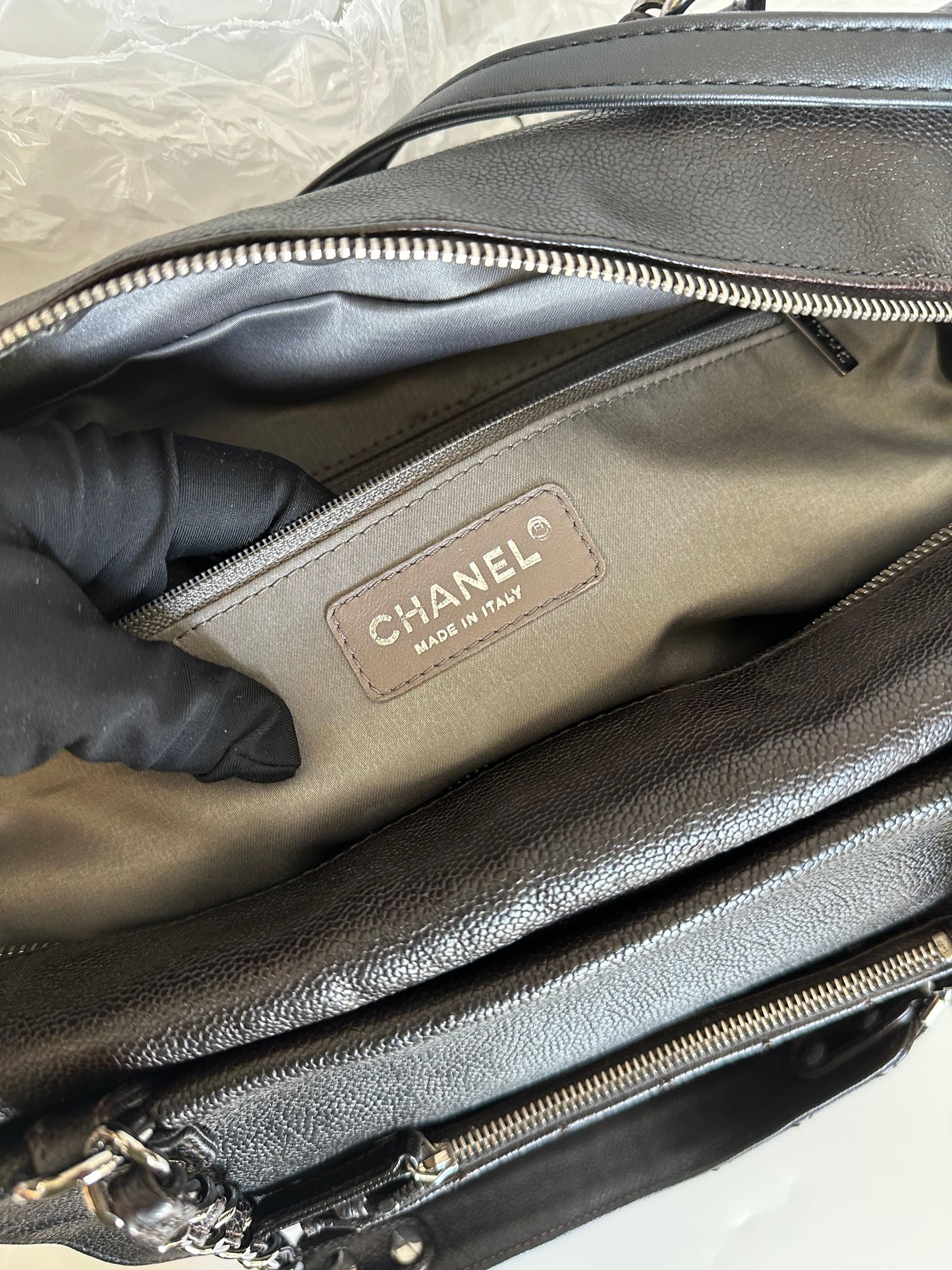 Chanel Pocket in the City Tote - Black Shoulder Bags, Handbags #JIUE