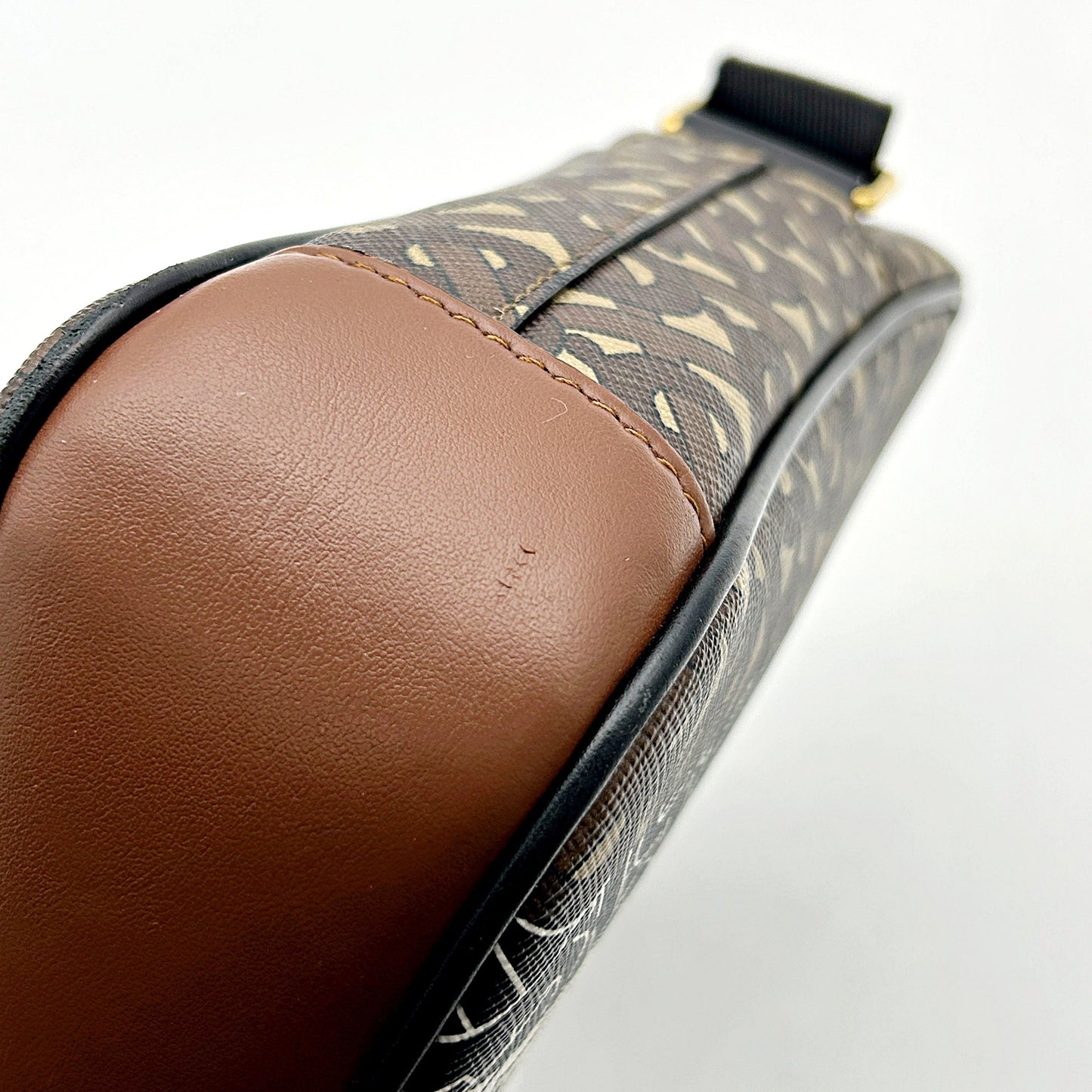 Pre-owned Burberry monogram stripe crossbody bag  LA31747