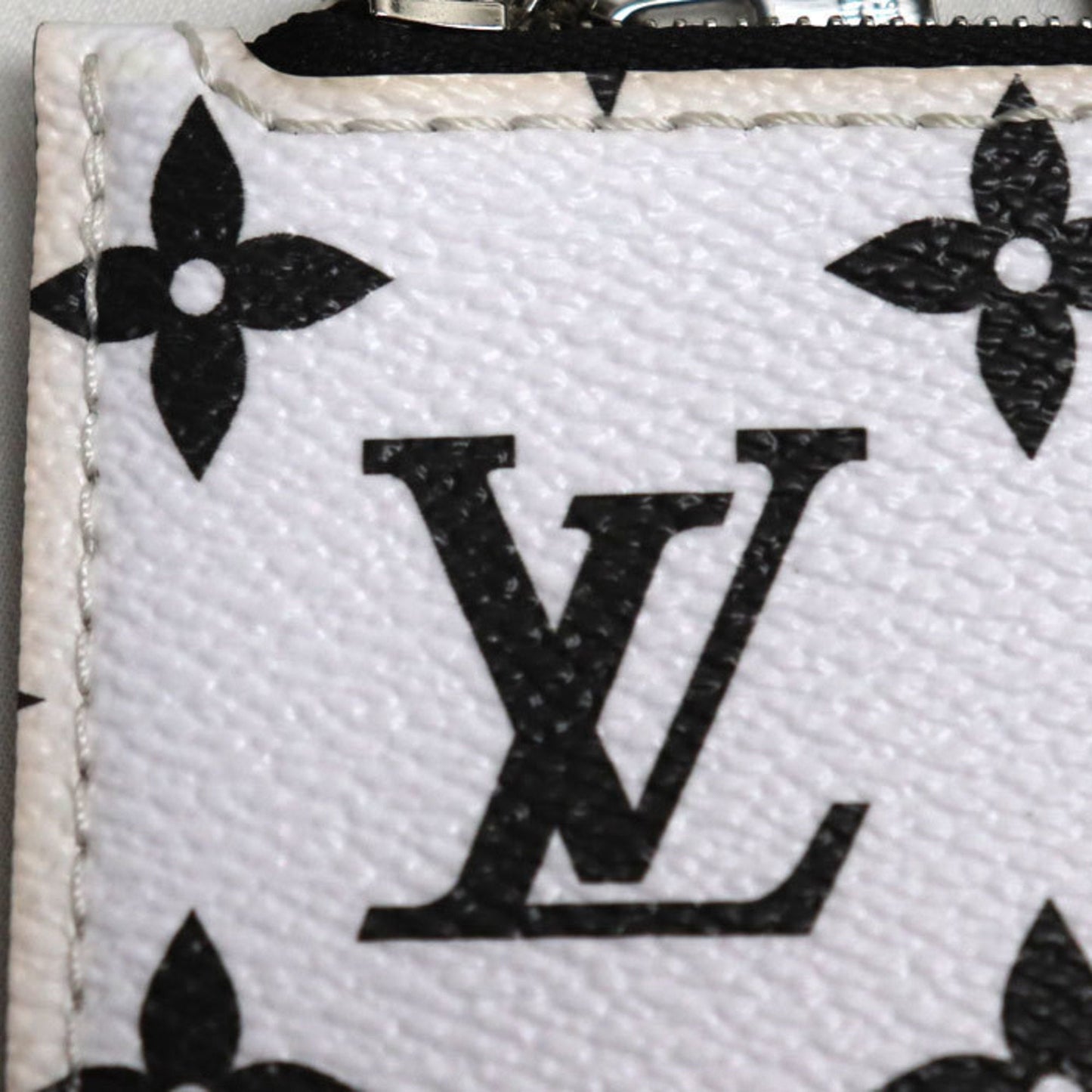 Louis Vuitton Epi  Epi Leather Shoulder Bag