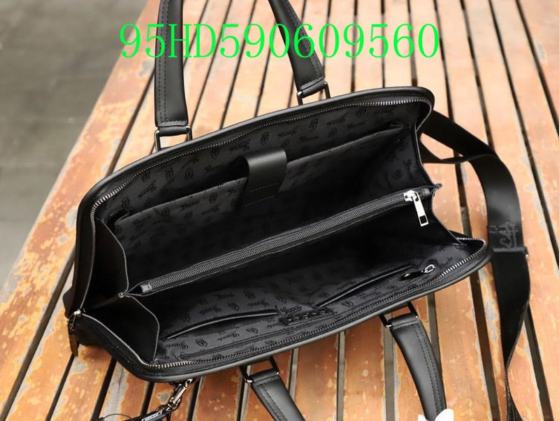 Gucci Bags - The Tote   944