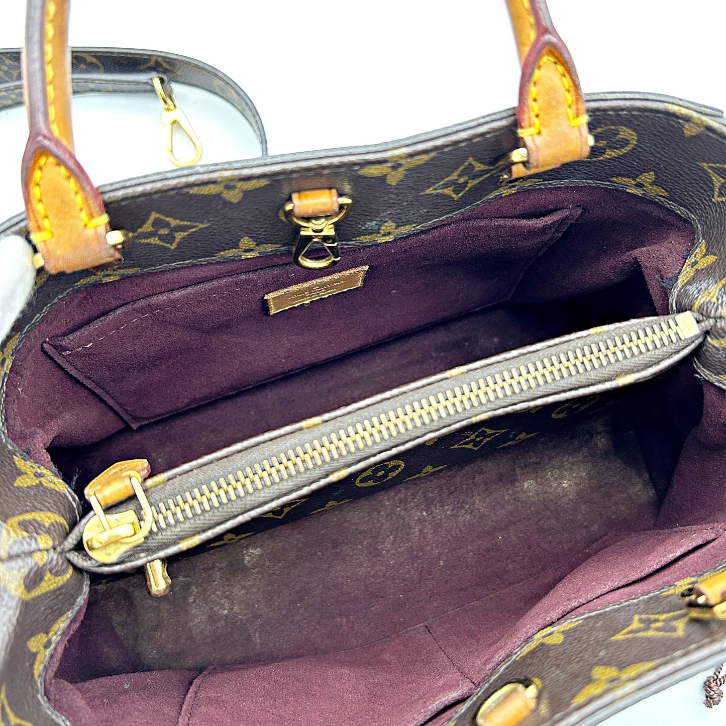 Pre-owned Louis Vuitton Montaigne MM LA17041