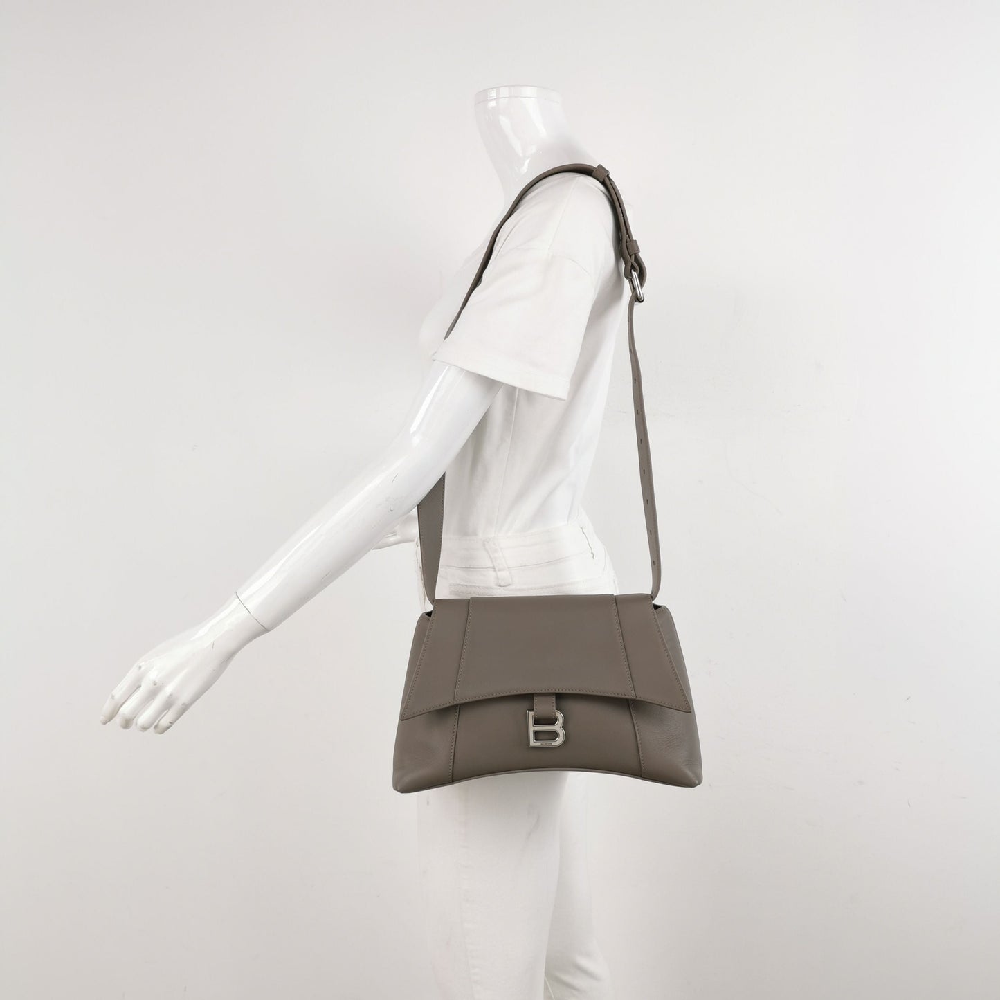 Preloved Balenciaga Downtown Small Leather Solid B Buckle Shoulder Bag 250501781174134